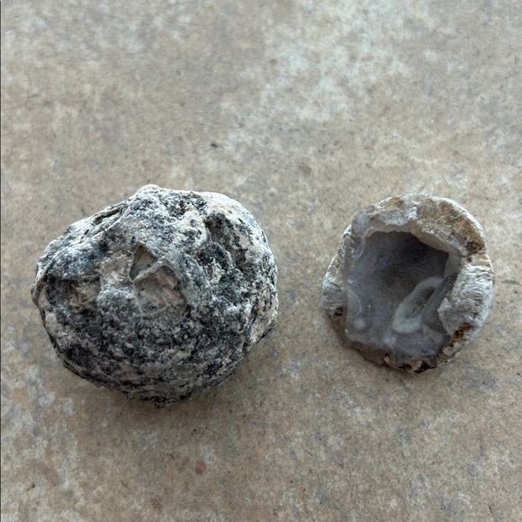 Geode Collection with Miniature Ladder and Figures - Picture 10 of 10